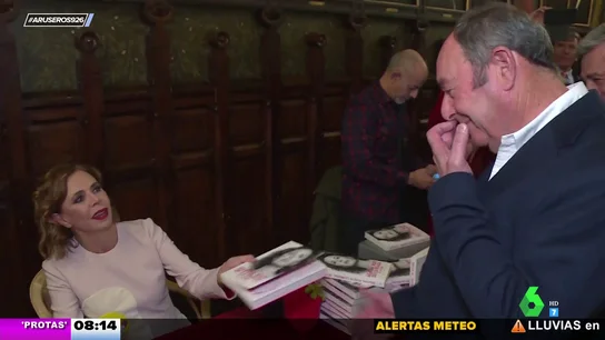 La dedicatoria de Ágatha Ruiz de la Prada a su expareja Luis Miguel Rodríguez 'El Chatarrero' La dedicatoria de Ágatha Ruiz de la Prada a su expareja Luis Miguel Rodríguez 'El Chatarrero'