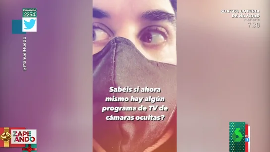 La cómica reacción del humorista Manuel Huedo a la surrealista situación que vive en el vagón del silencio del tren La cómica reacción del humorista Manuel Huedo a la surrealista situación que vive en el vagón del silencio del tren