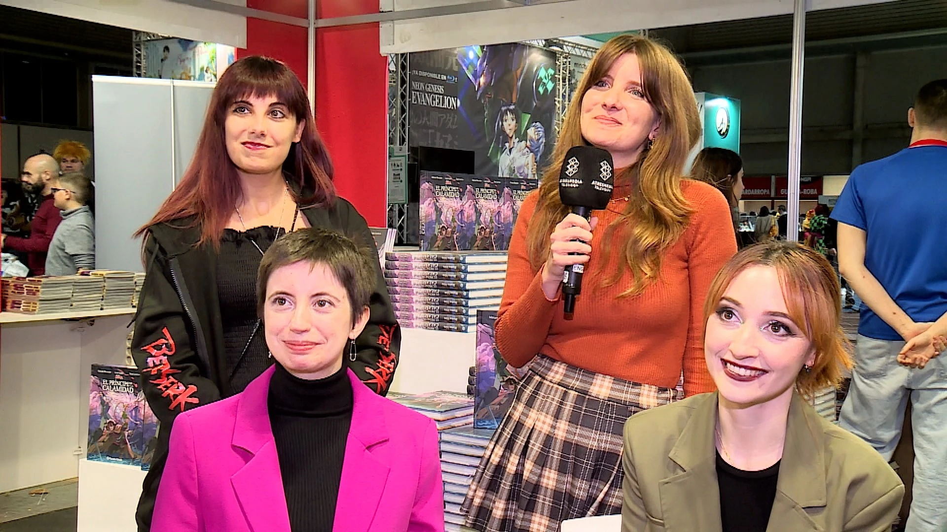 Blanca Mira, Míriam Bonastre, Laia López y Sara Lozoya, autoras de 'El príncipe de la calamidad'
