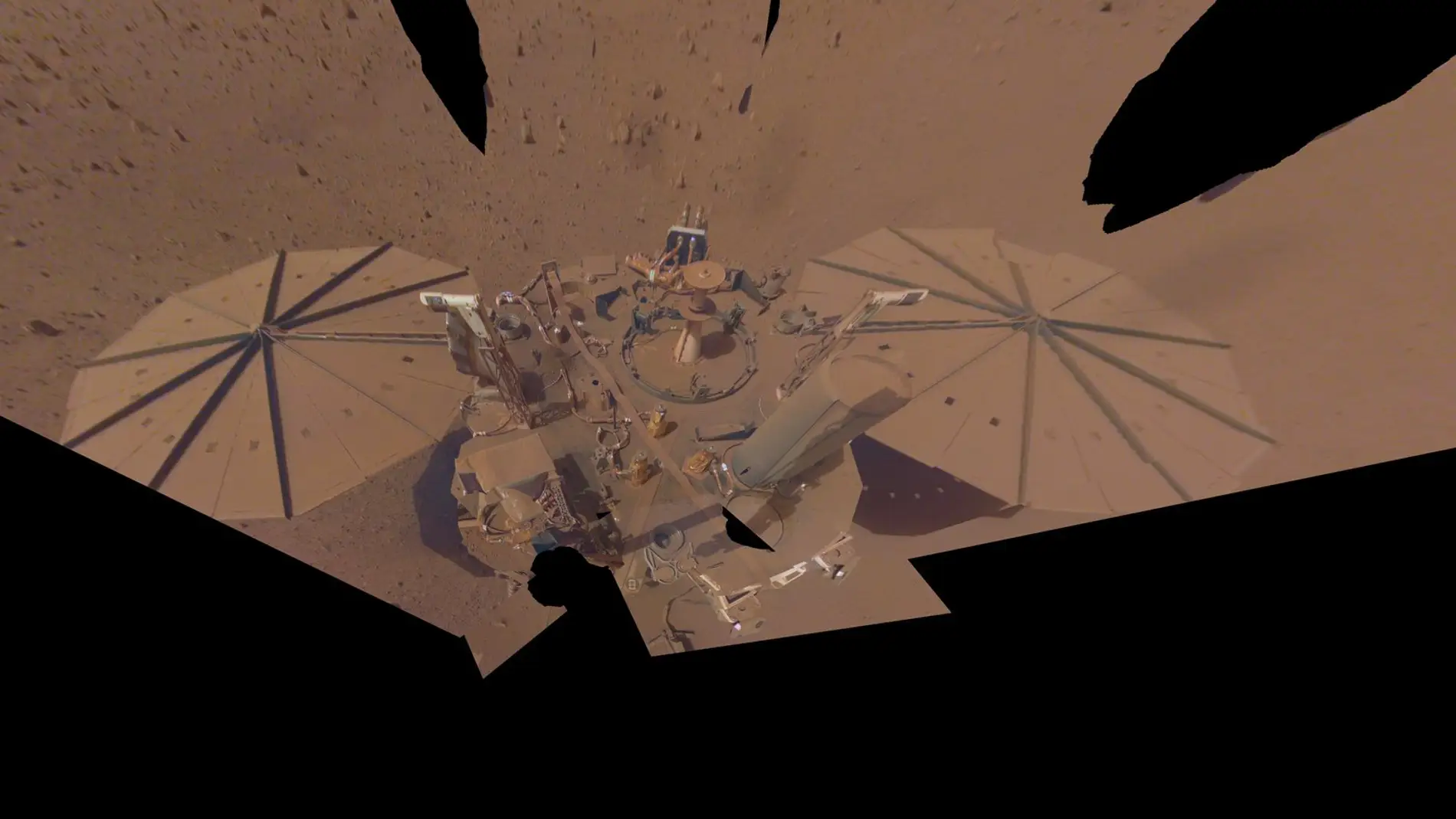 Último selfie de la sonda Insight enviado el 24 de abril de 2022