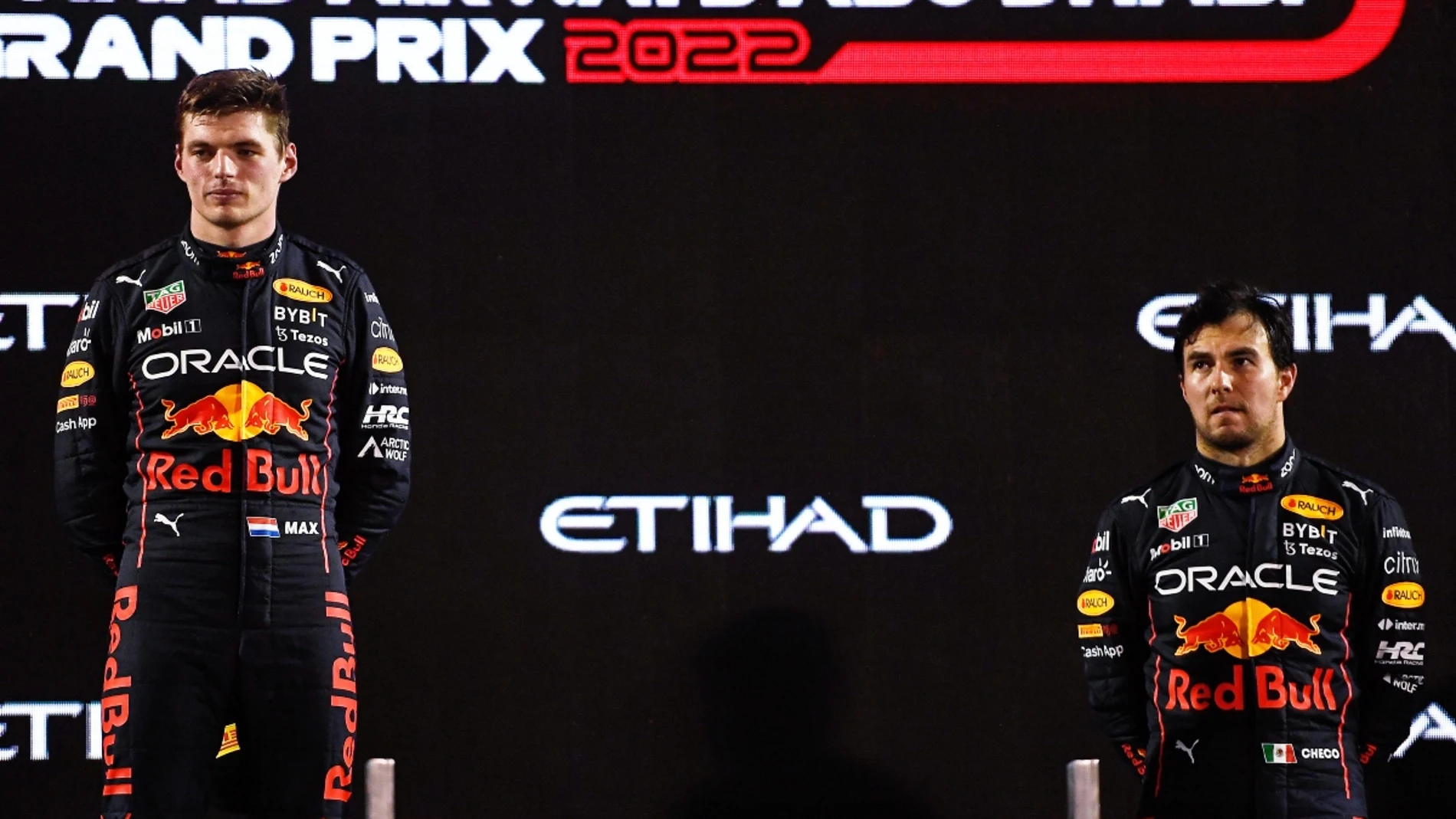 Max Verstappen y Sergio Pérez en el podio