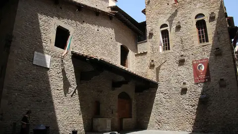 Casa Museo de Dante Casa Museo de Dante