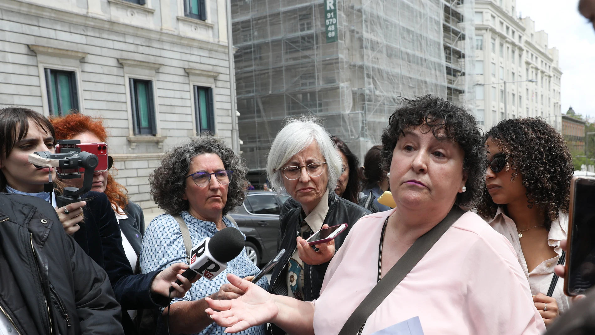 María Salmerón atiende a los medios de comunicación, en una imagen de archivo