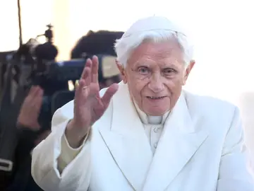 El papa Benedicto XVI, en su última audiencia en Ciudad del Vaticano en 2013