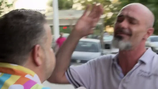 Golpes e insultos en italiano: el cabreo del dueño del Phoenix que dejó perplejo a Alberto Chicote Golpes e insultos en italiano: el cabreo del dueño del Phoenix que dejó perplejo a Alberto Chicote