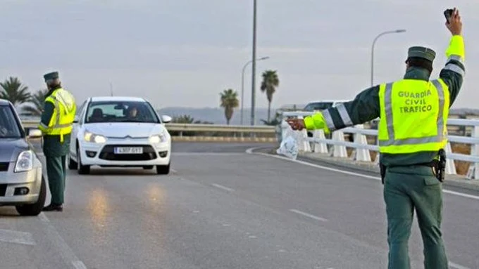 La Guardia Civil busca al conductor de un todoterreno tras un atropello mortal en Lepe (Huelva)