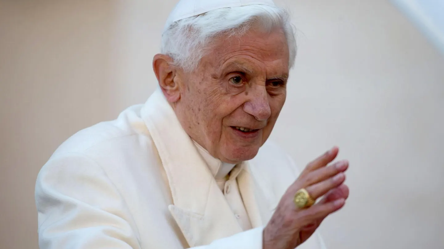 Muere el papa Benedicto XVI a los 95 años Muere el papa Benedicto XVI a los 95 años
