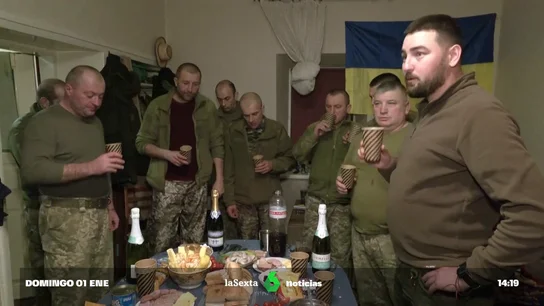 Ucrania da la bienvenida al 2023 entre drones kamikazes con dedicatorias en ruso: "Feliz año nuevo" Ucrania da la bienvenida al 2023 entre drones kamikazes con dedicatorias en ruso: "Feliz año nuevo"