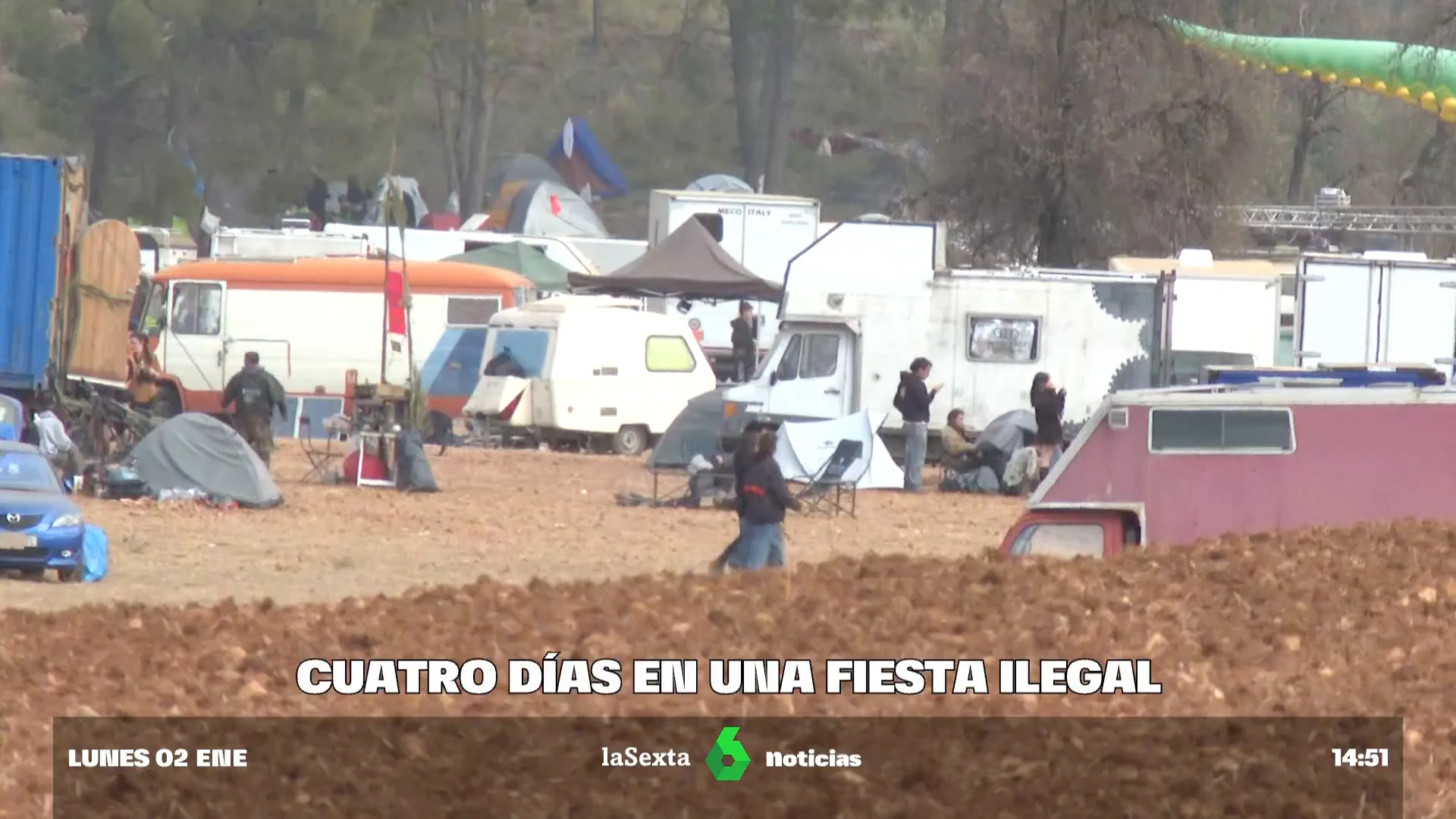 Imagen del asentamiento organizado por los asistentes a la rave ilegal.