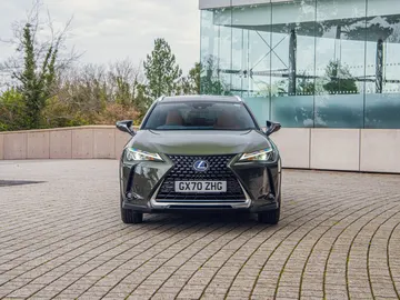 El nuevo Lexus UX300e ya tiene precios para España El nuevo Lexus UX300e ya tiene precios para España