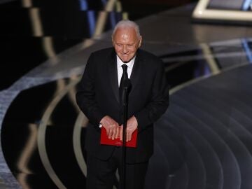 “I am a recovering alcoholic”: Anthony Hopkins celebrates being sober for 47 years