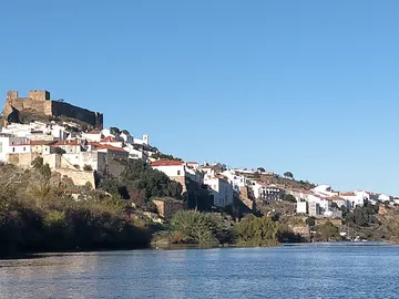 Mértola: el Pueblo Museo del Alentejo y el Guadiana que lo envuelve Mértola: el Pueblo Museo del Alentejo y el Guadiana que lo envuelve