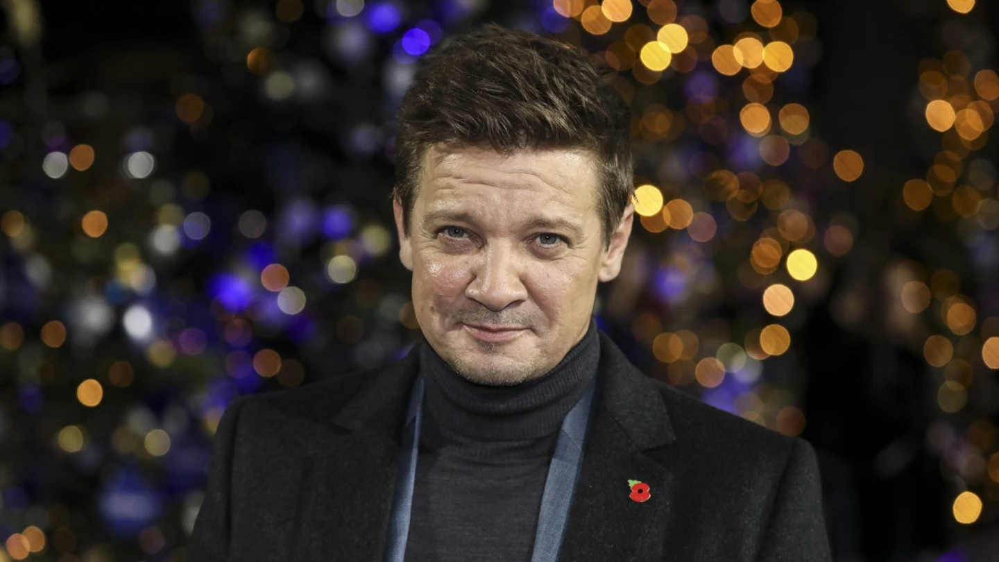 El actor Jeremy Renner se encuentra en estado crítico tras un accidente sacando nieve de su rancho El actor Jeremy Renner se encuentra en estado crítico tras un accidente sacando nieve de su rancho