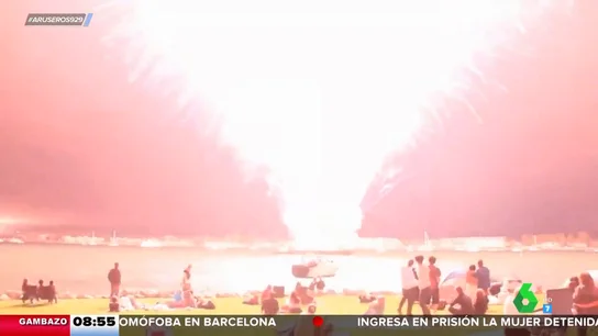 Así fue el espectáculo de fuegos artificiales que por error duró 25 segundos en vez de 18 minutos Así fue el espectáculo de fuegos artificiales que por error duró 25 segundos en vez de 18 minutos