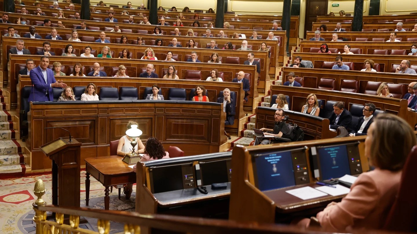 El hemiciclo del Congreso durante una sesión de control. El hemiciclo del Congreso durante una sesión de control.