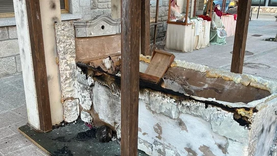 Destrozan y queman parte del Belén a tamaño real expuesto en Los Molinos Destrozan y queman parte del Belén a tamaño real expuesto en Los Molinos