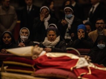 Queen Sofía and Minister Bolaños attend the last day of the funeral chapel of Pope Benedict XVI