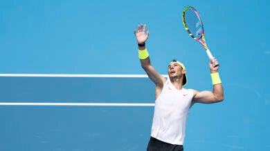Rafa Nadal en un entrenamiento en Melbourne de cara al Open de Australia 2023