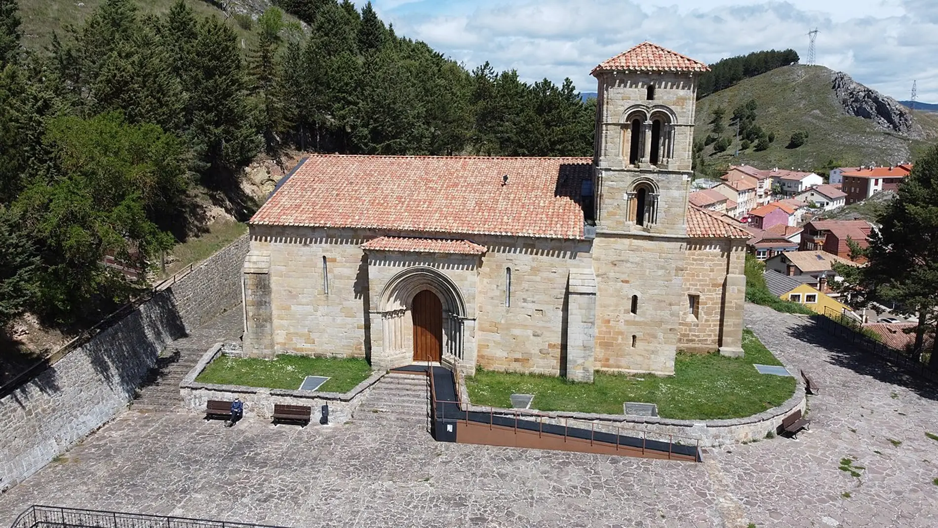 Iglesia de Santa Cecilia: ¿qué historia esconde una de las grandes joyas de Aguilar de Campoo?