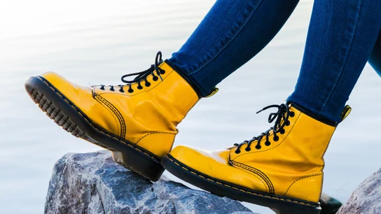 Cómo ablandar unas botas o zapatos nuevos para que no te hagan daño (sin estropear el calzado) Cómo ablandar unas botas o zapatos nuevos para que no te hagan daño (sin estropear el calzado)