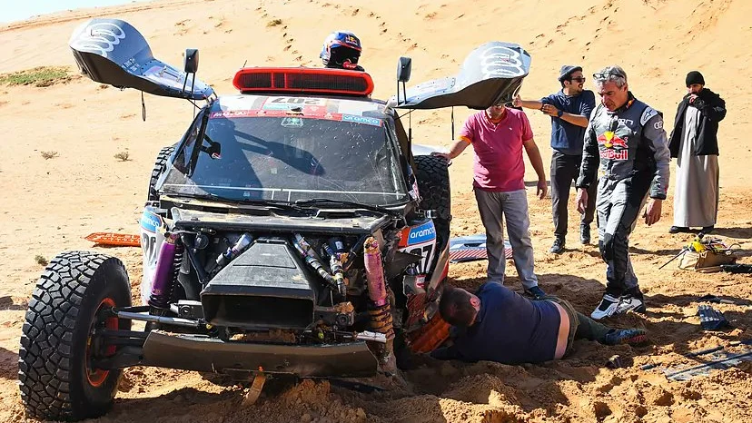 Accidente de Carlos Sainz en el Dakar