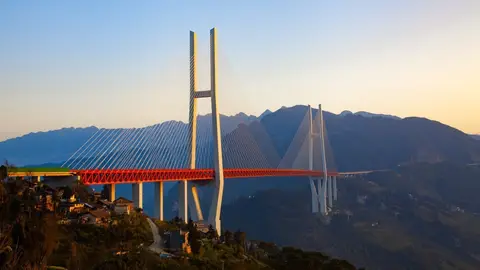 Puente Duge o Puente de Beipan, en China Puente Duge o Puente de Beipan, en China