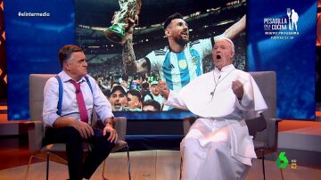 El 'papa Francisco' reflexiona sobre si será beatificado el papa Benedicto XVI: "Antes que él está Messi"