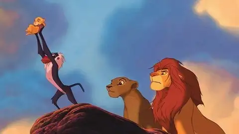 Rafiki presentando a Simba en 'El Rey León' Rafiki presentando a Simba en 'El Rey León'