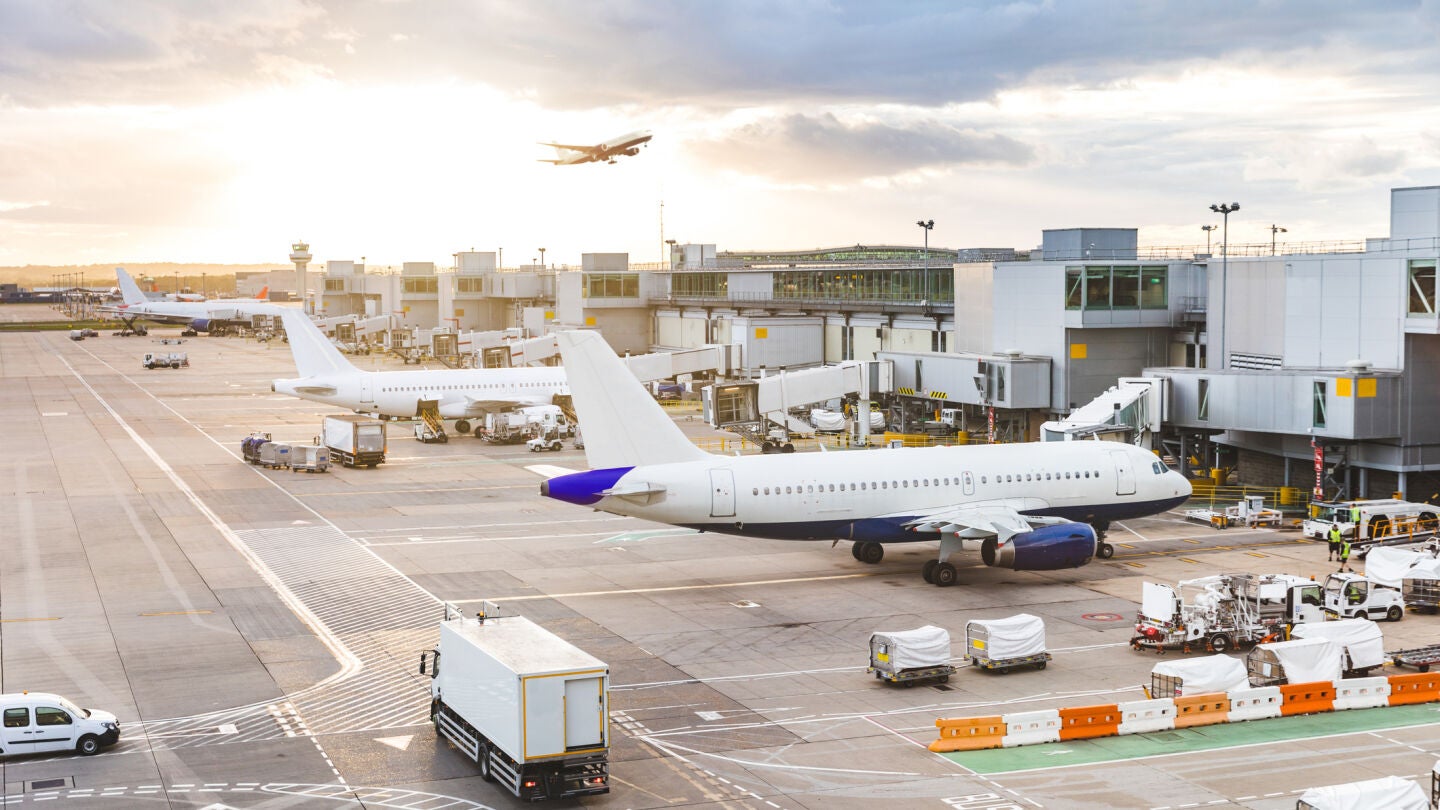 Aviones en el aeropuerto