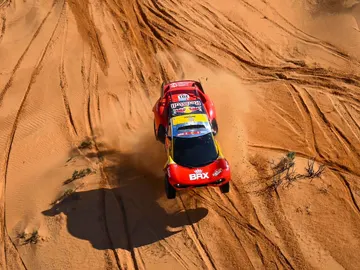 Cuarto triunfo de etapa de Sébastien Loeb y Fabian Lurquin Cuarto triunfo de etapa de Sébastien Loeb y Fabian Lurquin
