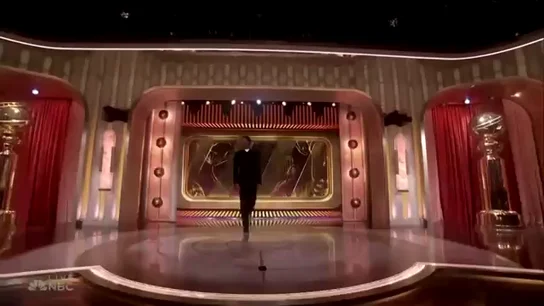 Jerrod Carmichael en los Globos de Oro 2023 Jerrod Carmichael en los Globos de Oro 2023