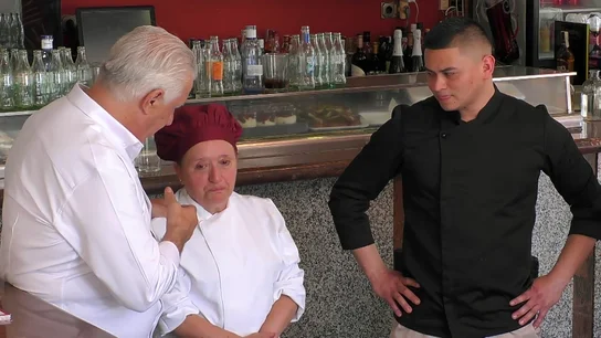 El dueño de Magalia promete a la cocinera un cambio de categoría en su nómina tras el paso de Chicote por su restaurante El dueño de Magalia promete a la cocinera un cambio de categoría en su nómina tras el paso de Chicote por su restaurante