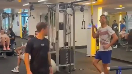 Imperdible: Djokovic imita a Messi y le suelta un "qué miras, bobo" a Schwartzman Imperdible: Djokovic imita a Messi y le suelta un "qué miras, bobo" a Schwartzman
