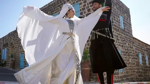 Danza circasiana en Kfar Kama Danza circasiana en Kfar Kama