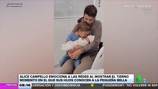 El tierno momento en el que los hijos de Álvaro Morata y Alice Campello conocen a su hermana recién nacida El tierno momento en el que los hijos de Álvaro Morata y Alice Campello conocen a su hermana recién nacida