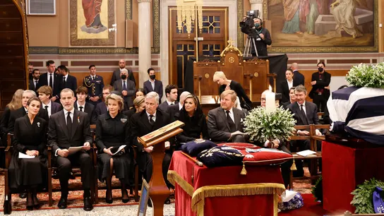 Los reyes de España, Felipe VI y Letizia, junto a los reyes de Bélgica, Felipe y Matilde, y los reyes de Países Bajos, Guillermo y Máxima. Los reyes de España, Felipe VI y Letizia, junto a los reyes de Bélgica, Felipe y Matilde, y los reyes de Países Bajos, Guillermo y Máxima.