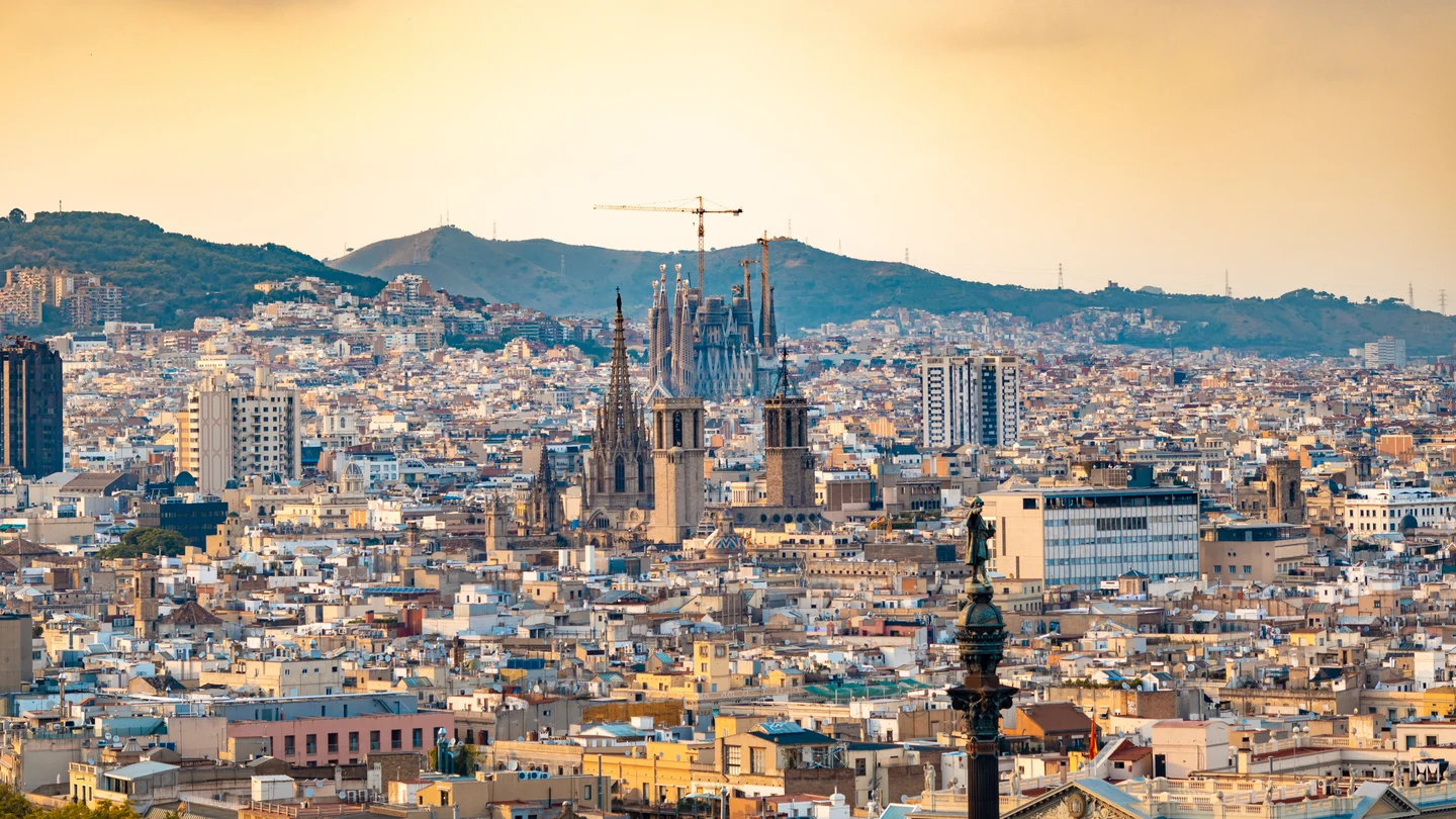 La Sagrada Familia de Barcelona La Sagrada Familia de Barcelona