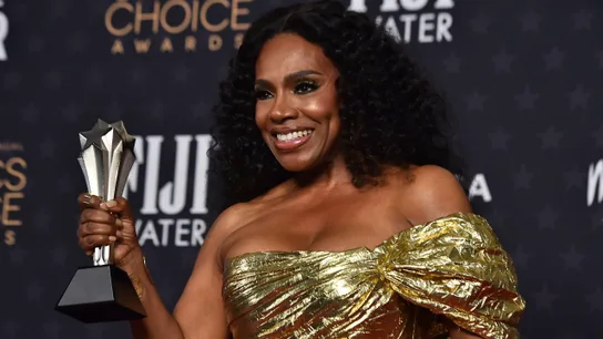 Sheryl Lee Ralph se ha llevado uno de los dos galardones que han recaído en la comedia 'Colegio Abbott'. Sheryl Lee Ralph se ha llevado uno de los dos galardones que han recaído en la comedia 'Colegio Abbott'.