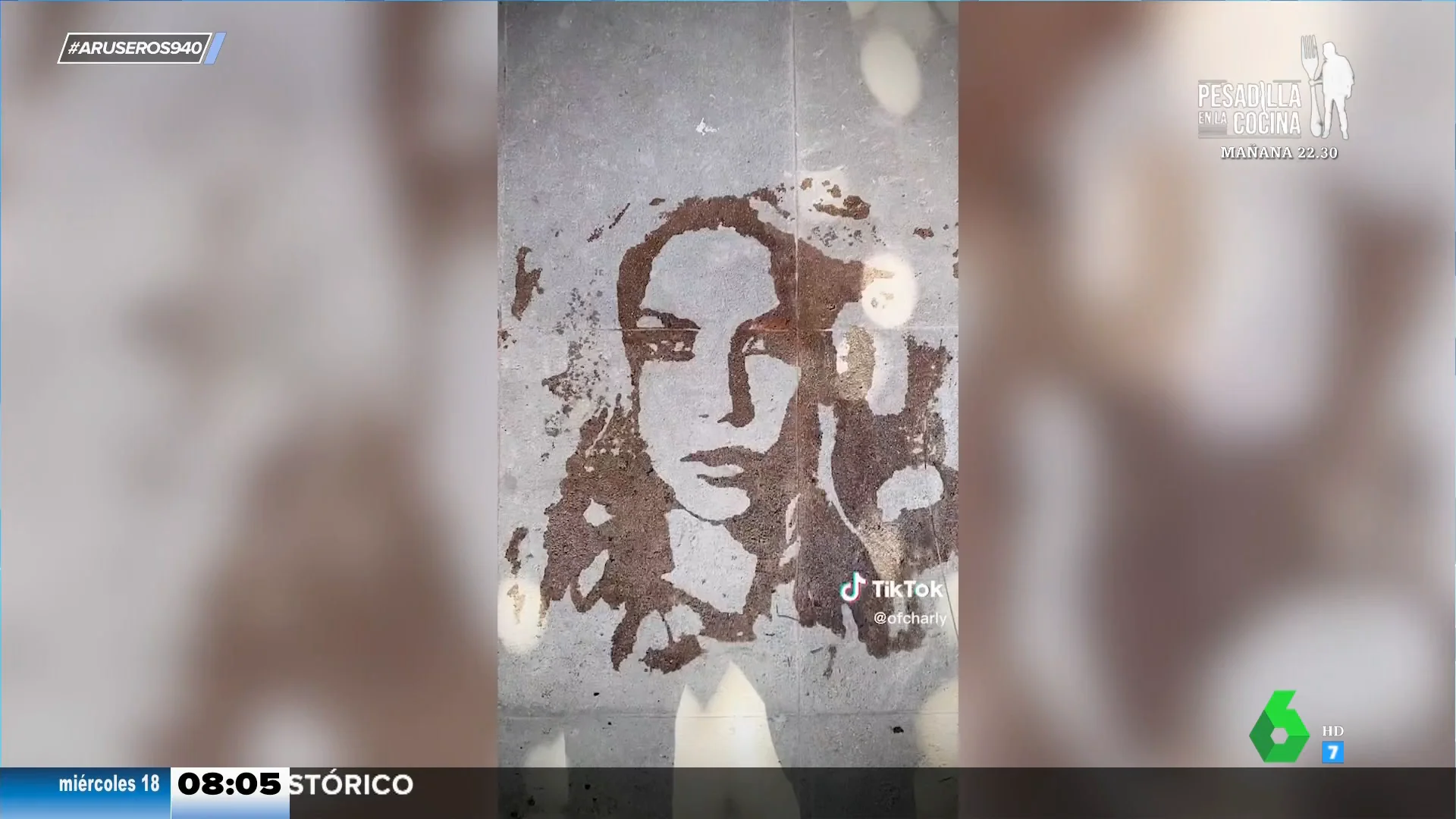 El increíble retrato de Shakira hecho con agua en el suelo: "Como las caras Bélmez, pero las caras de Shaki"