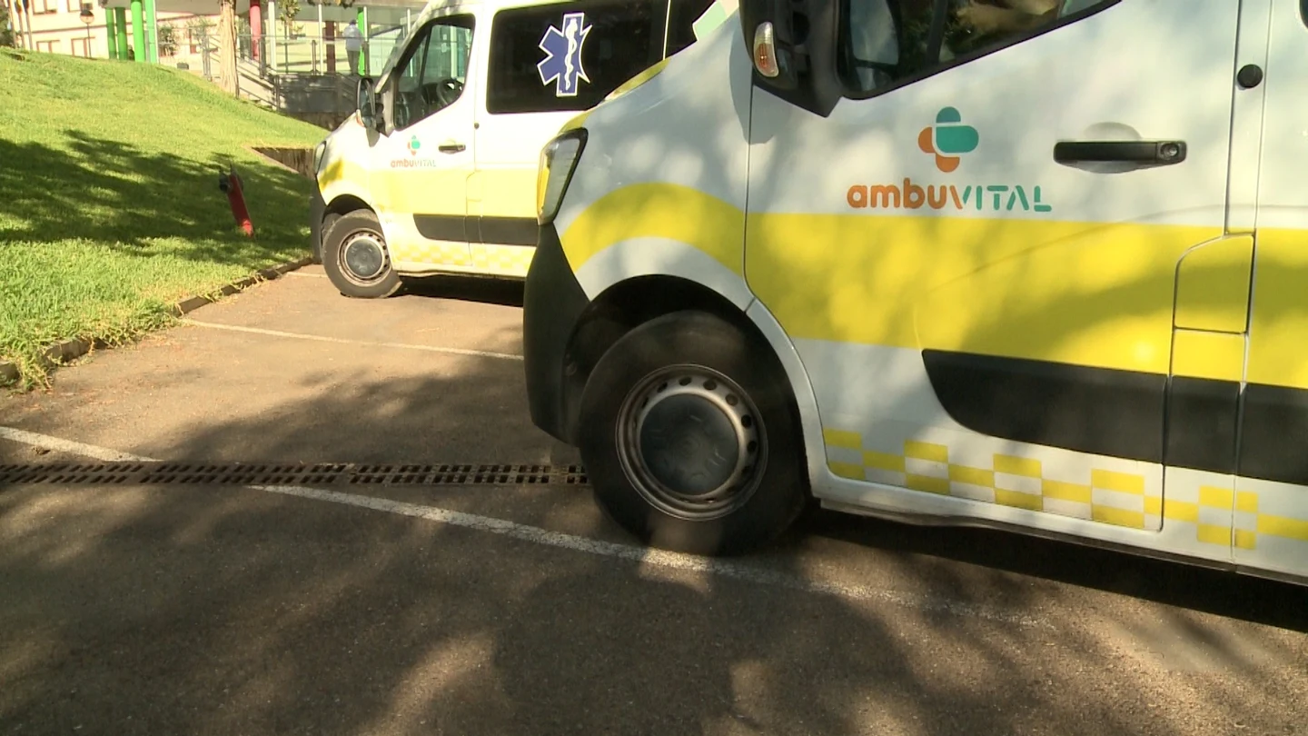 Imagen de archivo de una ambulancia de Ambuvital. Imagen de archivo de una ambulancia de Ambuvital.