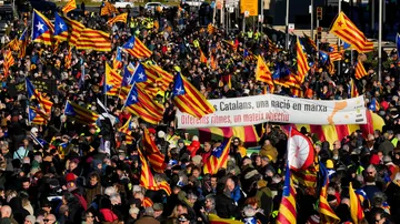 Manifestación contra la cumbre hispanofrancesa en Barcelona