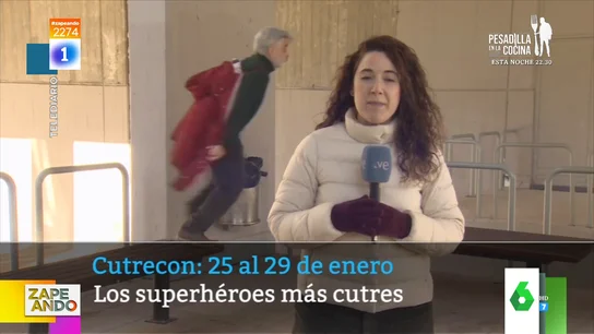 Así echa una reportera de su directo a un invitado que saltaba entre bancos creyéndose Superman Así echa una reportera de su directo a un invitado que saltaba entre bancos creyéndose Superman