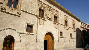 Palacio de los Momos: ¿sabías que llegó a ser conocido como “Casa de los Sanabria”?