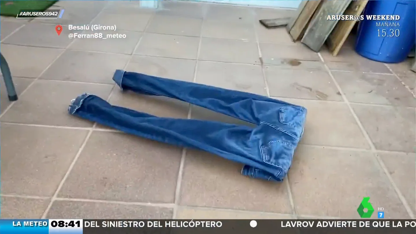 El sorprendente vídeo que muestra cómo se queda la ropa tendida por culpa del frío en Girona El sorprendente vídeo que muestra cómo se queda la ropa tendida por culpa del frío en Girona