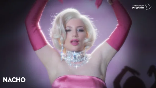 Miriam Giovanelli interpreta en 'Nacho' a Bellísima, una actriz porno que aspira a llegar a Hollywood. Miriam Giovanelli interpreta en 'Nacho' a Bellísima, una actriz porno que aspira a llegar a Hollywood.