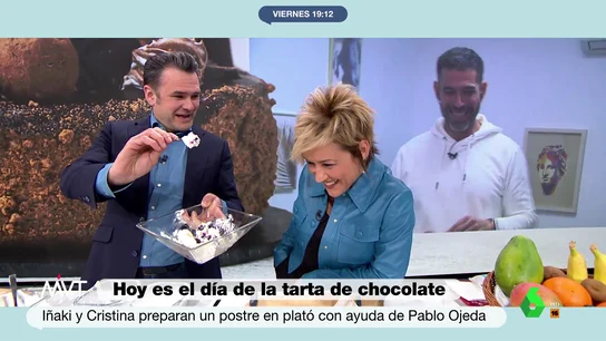 El cómico pique de Cristina Pardo e Iñaki López al competir por quién hace el mejor postre El cómico pique de Cristina Pardo e Iñaki López al competir por quién hace el mejor postre