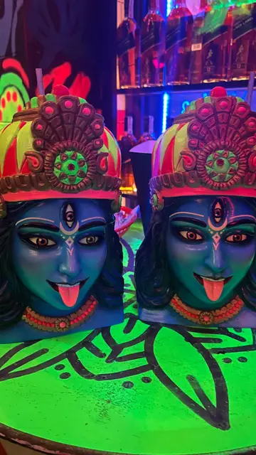 Cócteles de Calle 365 Cócteles de Calle 365