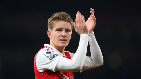 Una leyenda del fútbol inglés ve a Odegaard en el Barça: "Es el jugador del año" Una leyenda del fútbol inglés ve a Odegaard en el Barça: "Es el jugador del año"