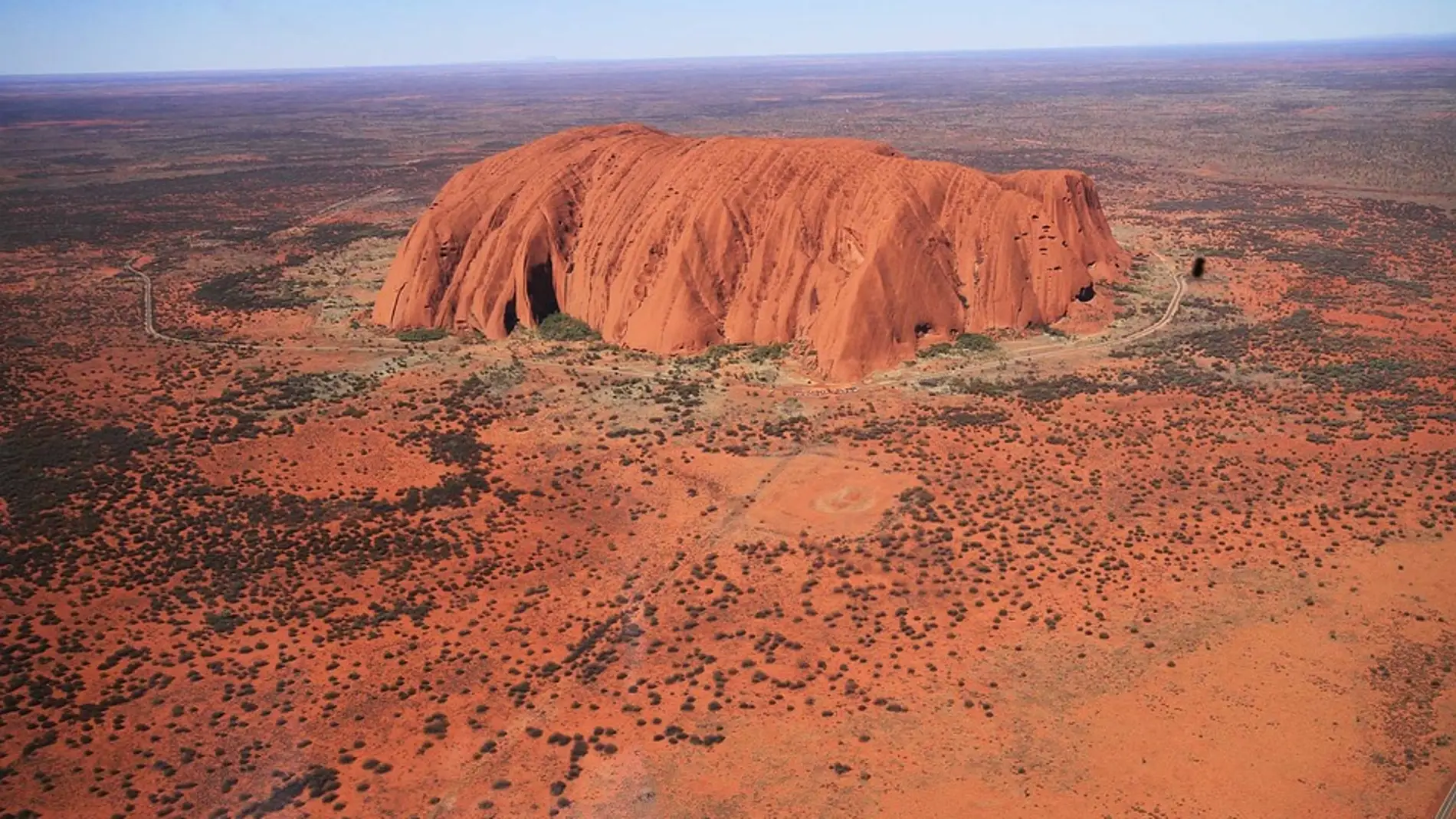 Uluru, o Ayers Rock, es el ombligo del mundo y uno de los lugares inaccesibles de la tierra