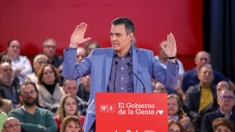 El presidente del Gobierno, Pedro Sánchez durante el acto electoral celebrado este sábado en La Palma.